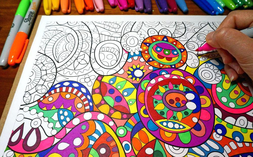 فواید روحی روانی استفاده از کتاب رنگآمیزی بزرگسالان