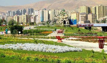 استاندار آذربایجان‌غربی: طرح‌های عمرانی شهر ارومیه تعیین تکلیف شود