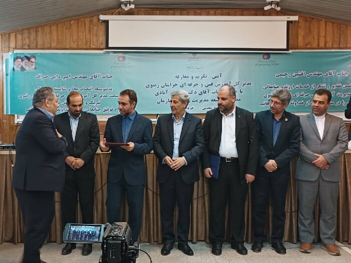 بروزرسانی مهارتآموزی متناسب با نیاز روز در آموزش فنی و حرفهای دنبال شود