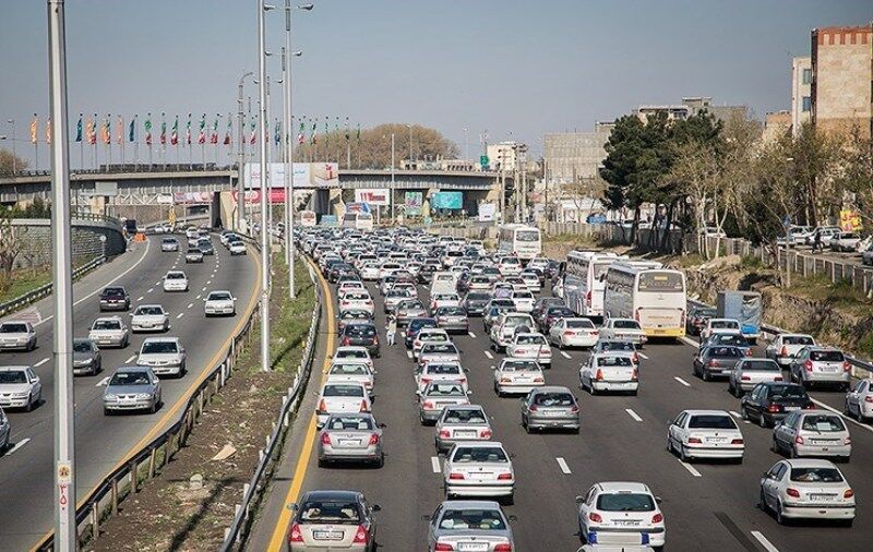 ترافیک سنگین در آزادراه کرج  - قزوین