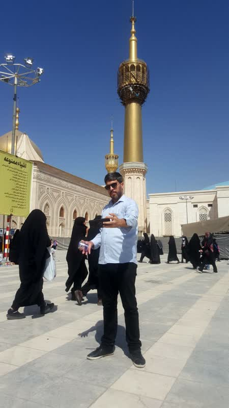 ظل گرما، رو به آفتاب و سلفی با گنبد زرین امام خمینی