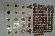 Des centaines de pièces de monnaie antiques saisies à Kermanshah
