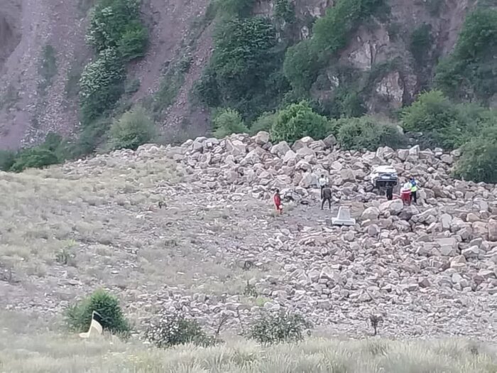 سقوط پراید به دره در سوادکوه ۲ کشته و یک مصدوم برجا گذاشت