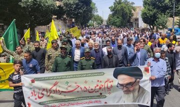 مردم پیشوا با راهپیمایی با شکوه ۱۵ خرداد تاریخ را تکرار کردند