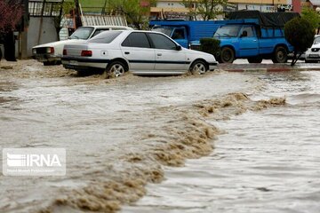 سیل در راه مازندران؛ لزوم خروج مسافران از حریم رودخانه‌ها