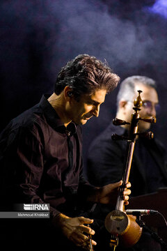 Alireza Ghorbani concert in Kish Island