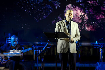 Alireza Ghorbani concert in Kish Island