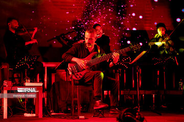 Alireza Ghorbani concert in Kish Island