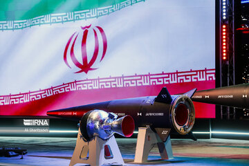 IRGC unveils home-made hypersonic missile Fattah