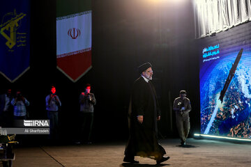 IRGC unveils home-made hypersonic missile Fattah