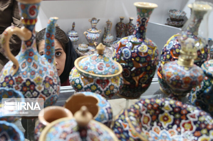 ایجاد بازارچه‌های دائمی صنایع دستی، تحقق مصوبه سفر رئیس جمهور به استان فارس  