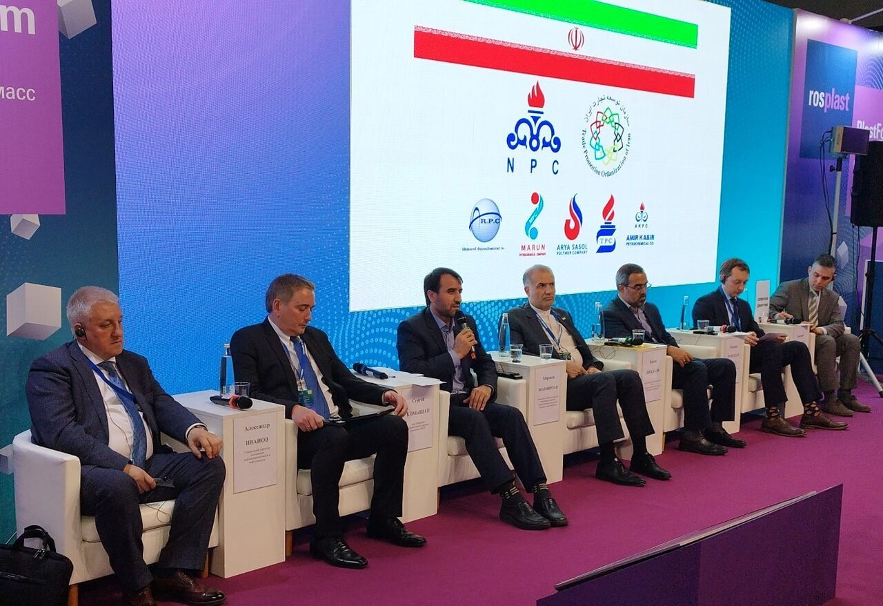 ايران تدعو الشركات الخارجية ومنها الروسية للاستثمار في صناعة البتروكيمياويات فيها
