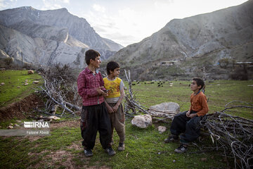 Village life in western Iran; Aligudarz County