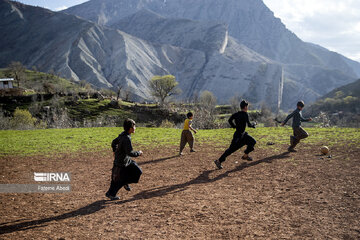 Village life in western Iran; Aligudarz County