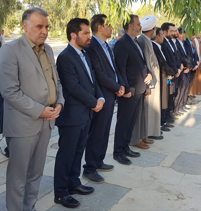 آرامگاه نخستین مجتهد شهید انقلاب اسلامی در قم گلباران شد