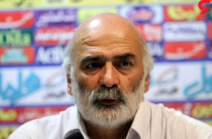 کربکندی: دلال‌ها همه کاره فوتبال ایران هستند/ خیلی‌ها از سفره فوتبال سهم بر می‌دارند