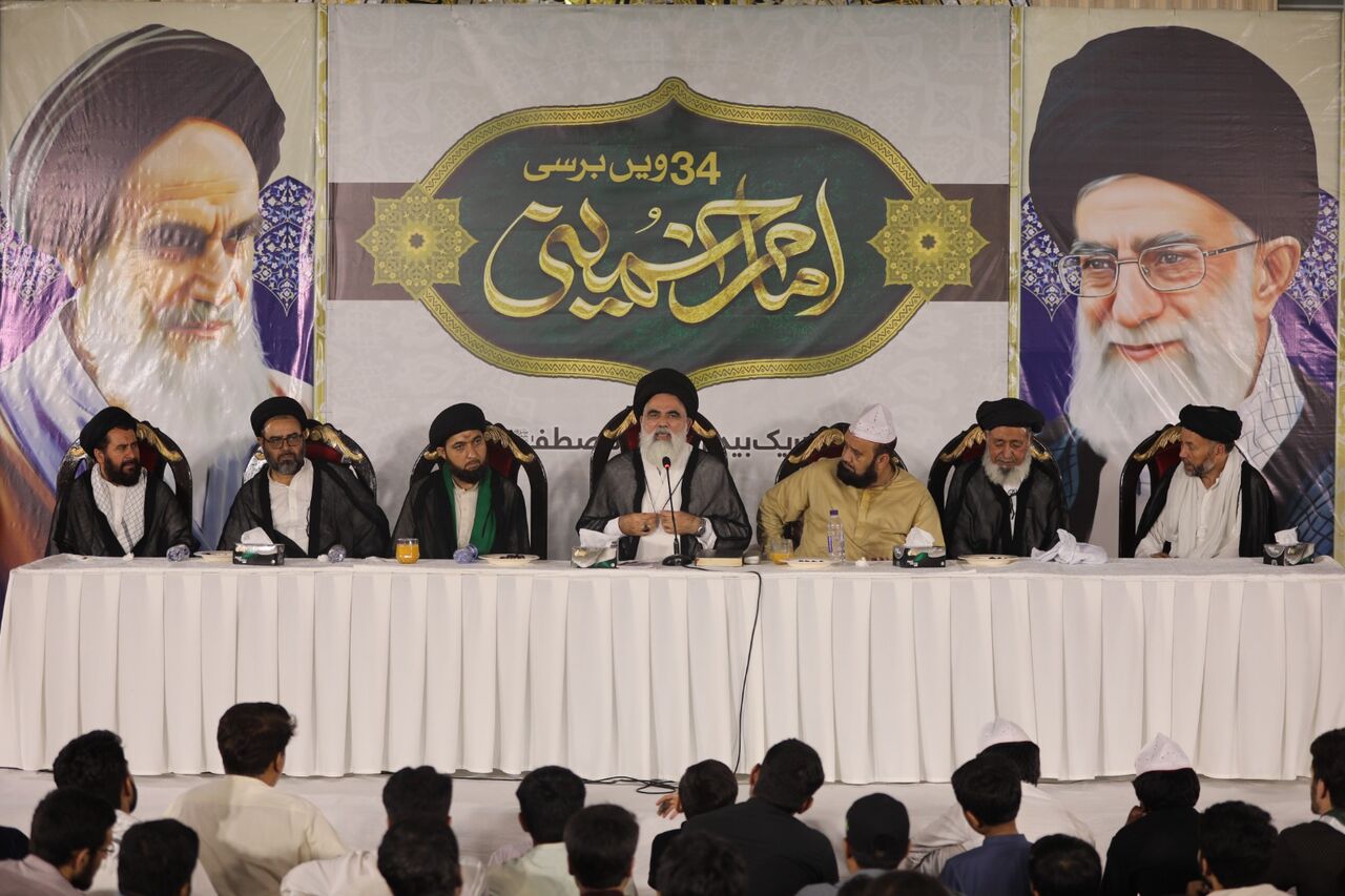 اجتماع بزرگ پیروان امام خمینی (ره) در پایتخت پاکستان برگزار شد + عکس