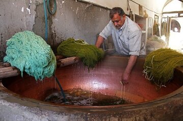 ۲۳ کارگاه صنایع دستی سنتی در سبزوار فعال است 