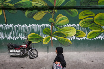 Les peintures murales de Téhéran, différentes des clichés des médias français