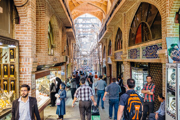 استمداد شهرداری برای بازآفرینی بازار بزرگ تهران