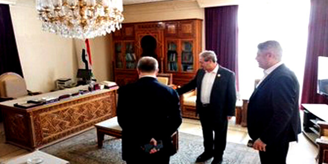 فیصل المقداد از سفارت سوریه در ریاض بازدید کرد