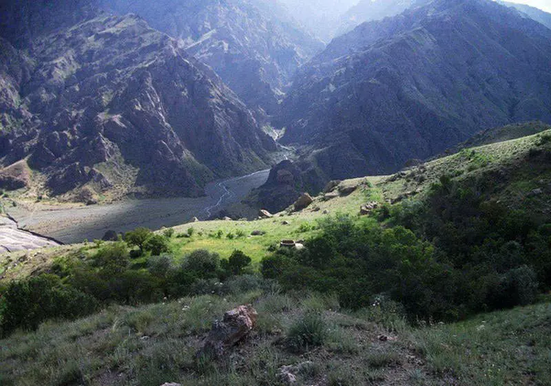 ۲۰ نقطه ترسناک ایران؛ سفر با طعم وحشت و هیجان