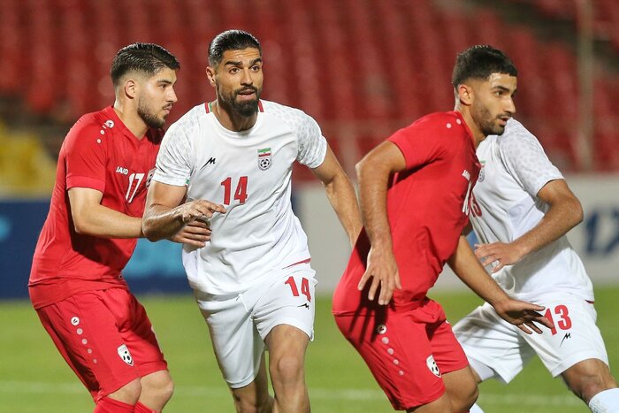 قلعهنویی: سیستم هجومی من هزینه دارد/ رزومه الهویی را بروند ببینند/ فعلا قرارداد نداریم