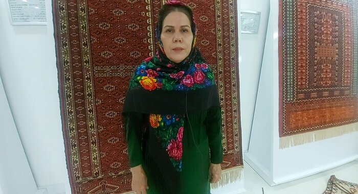 «حصل خانجانی» احیاگر دست بافتههای ترکمن