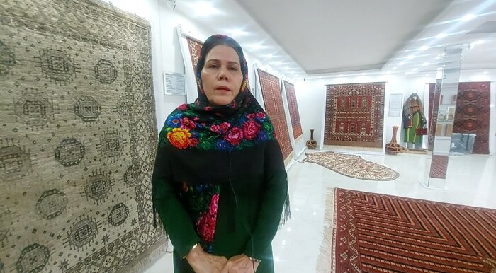 «حصل خانجانی» احیاگر دست بافتههای ترکمن