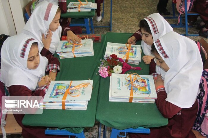 کمبود فضای آموزشی و قدیمی بودن مدارس، مشکل این روزهای زنجان