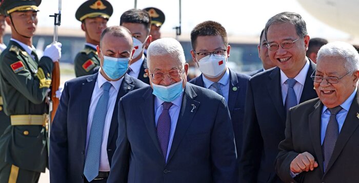 رئیس جمهوری چین با محمود عباس دیدار و گفت و گو کرد