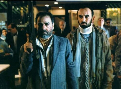 چارچوبهای کلیشهای و ناپیدایی برای پرداختن به موضوعات دفاع مقدس وجود دارد