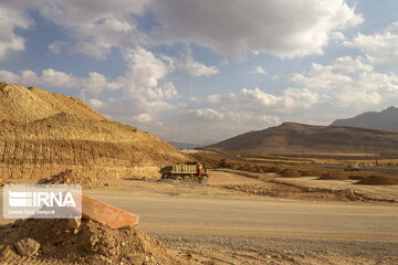 احداث قطعه سوم چهارخطه بن به داران آغاز شد