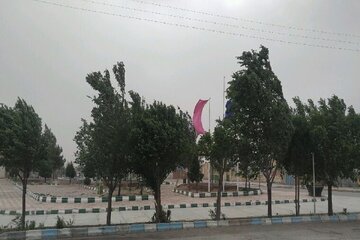 وزش باد و گرد و خاک تا اواخر هفته بر خوزستان غالب است 