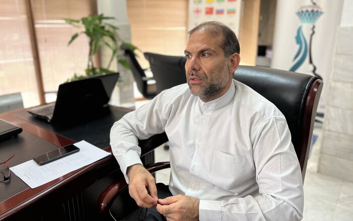 کارلسن به احترام شطرنج ایران ایستاد/ حاشیه این رشته را به بیراهه برد