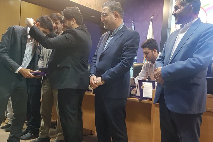 امیرآبادی: دولت با ارائه تسهیلات مانع مهاجرت نخبگان کشور شود