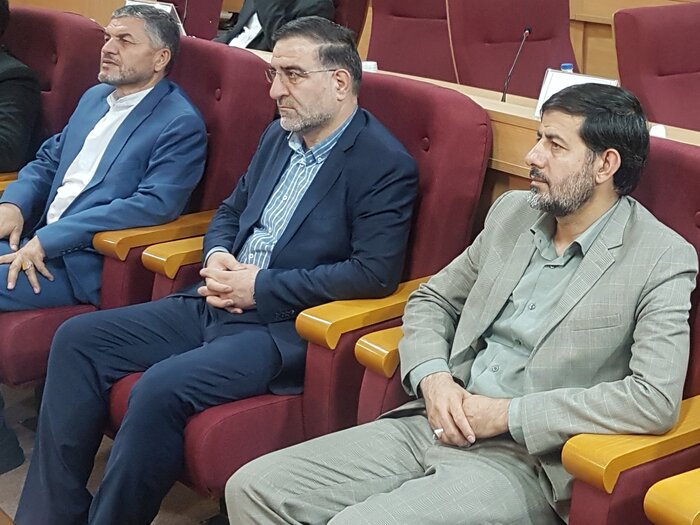 امیرآبادی: دولت با ارائه تسهیلات مانع مهاجرت نخبگان کشور شود