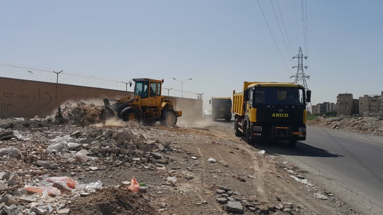 ۱۵۰ تُن نخاله ساختمانی روزانه  در اسلامشهر جمع آوری می شود