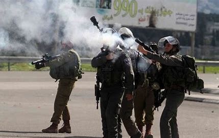 إصابة فلسطيني في اشتباك مسلح بين مقاومين وقوات الاحتلال في جنين 