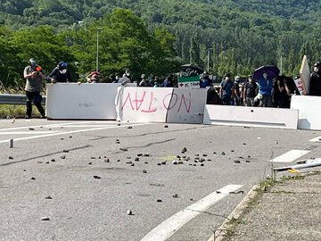 France : la manifestation des « écolos » contre le projet de tunnel Lyon-Turin