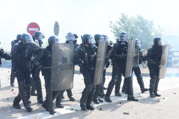 France : la manifestation des « écolos » contre le projet de tunnel Lyon-Turin