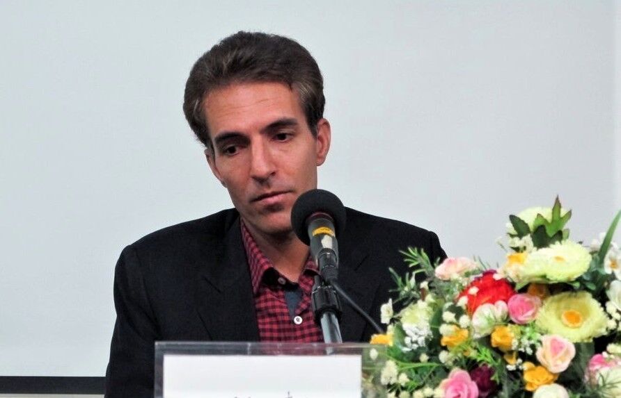 Iran’s writer wins Yousef Bakkar Award