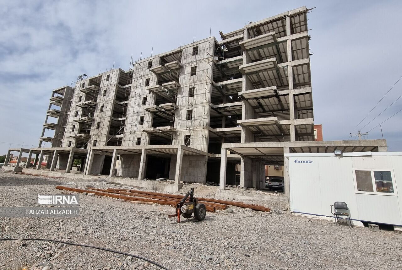مشارکت ستاد اجرایی فرمان امام(ره) در ساخت سه هزار خانه در ایلام