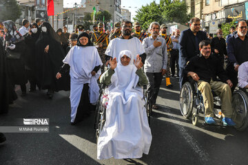 Funeral in Iran's Karaj of a new discovered body in Holy Defense