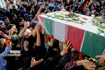 Funeral in Iran's Karaj of a new discovered body in Holy Defense