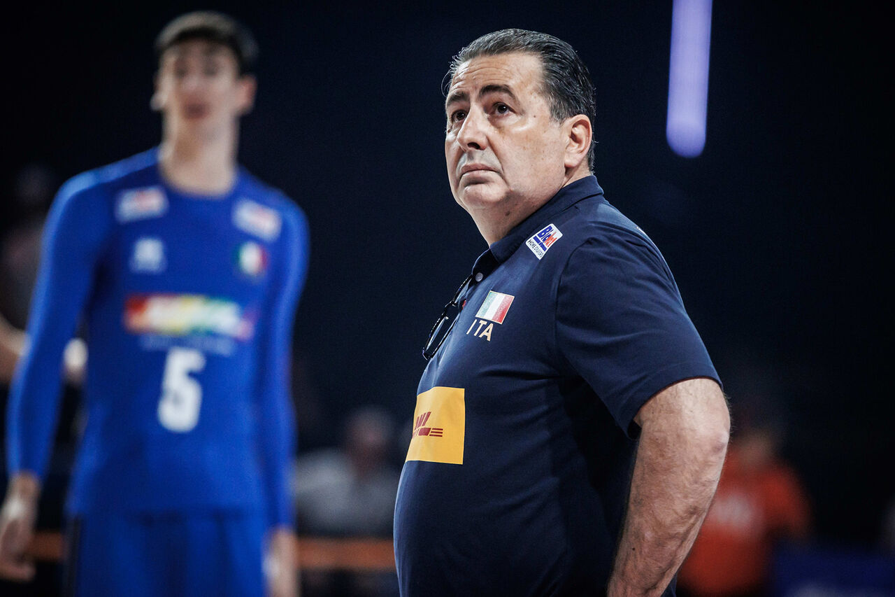 سرمربی والیبال ایتالیا: عملکرد ایران در توپگیری فوقالعاده بود/ بهسختی بردیم - ایرنا
