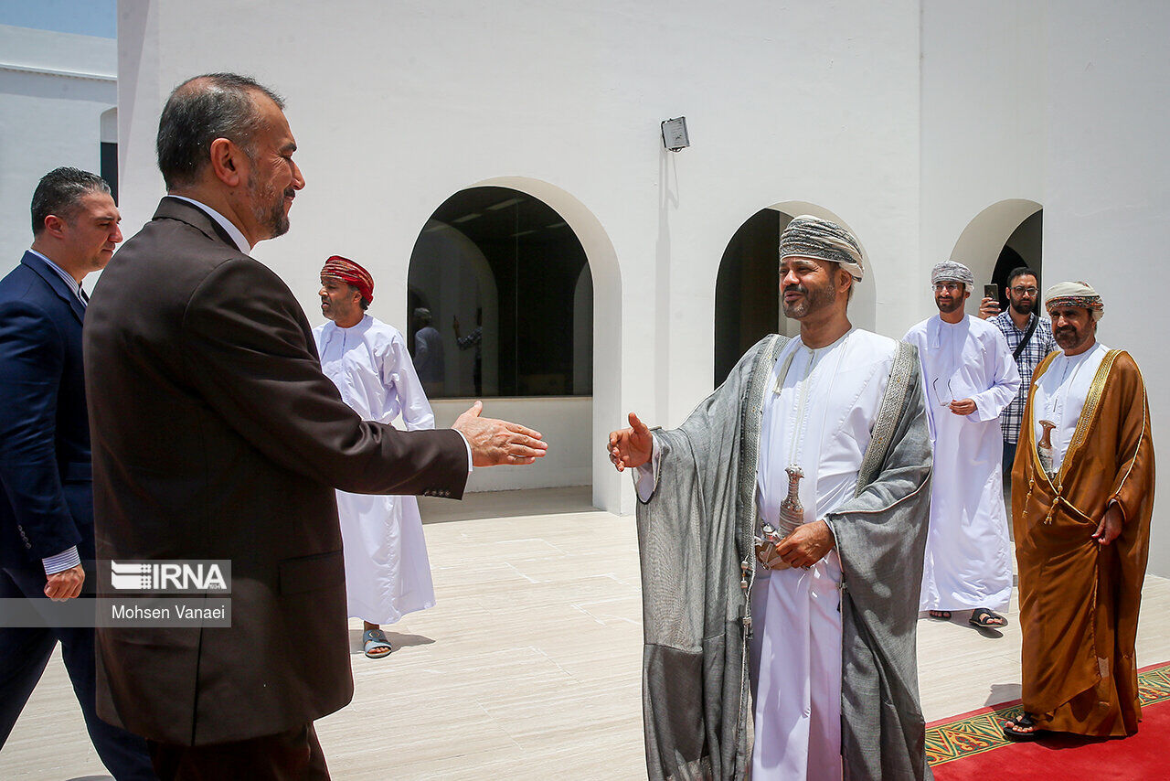 AmirAbdollahian a exprimé sa gratitude pour les efforts et les initiatives d'Oman pour résoudre les problèmes régionaux et internationaux. 