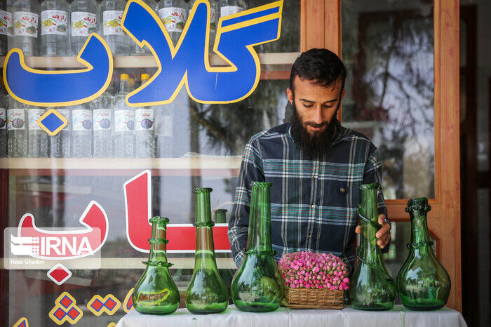 گام‌های سلامت محور برای جبران کمبودهای قطب گردشگری و شهر گل و گلاب فارس