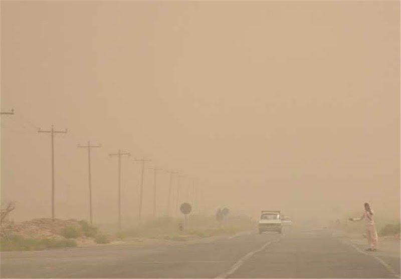 باد شدیدی با سرعت ۹۷ کیلومتر بر ساعت زابل را درنوردید