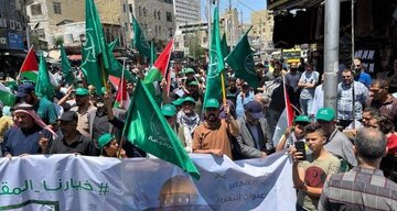راهپیمایی اردنی‌ها در حمایت از مردم فلسطین/ طنین «لبیک یا الاقصی» در خیابان‌های امان + عکس